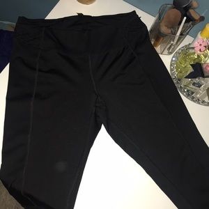 Black Capri leggings